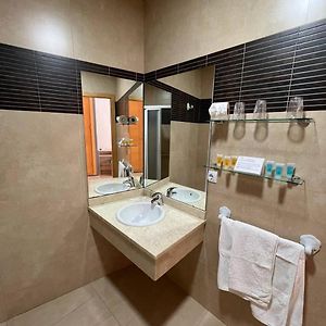 Habitación con 2 Camas Individuales